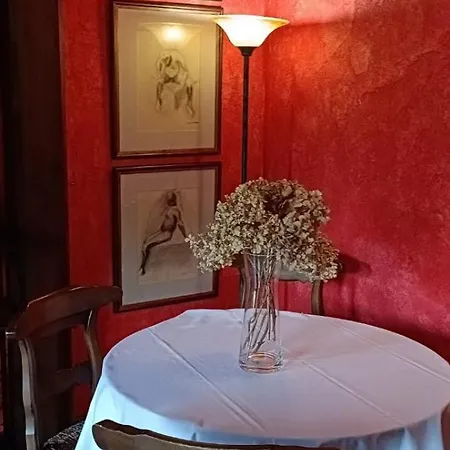 La Casa De - Estudios Y Boutique * Tanes