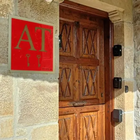 La Casa De - Estudios Y Boutique